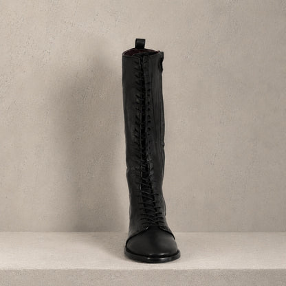 Plancha Tall black leather boot profile