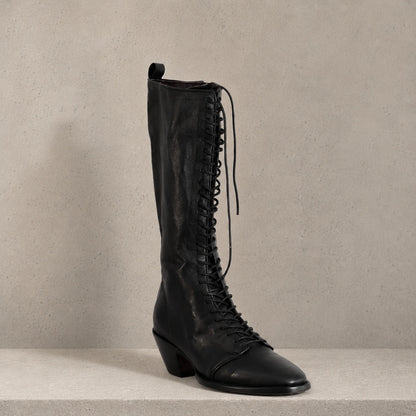 Plancha Tall tall leather boot construction detail