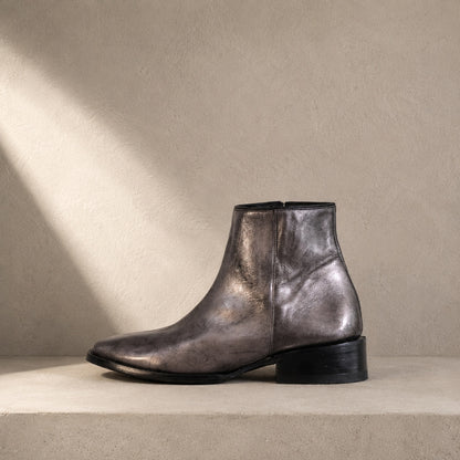Sencillo Short Silver handmade leather boot product photo