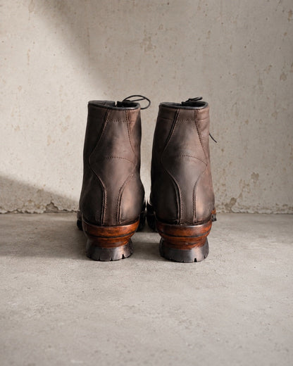 Logger Short Brown leather boot